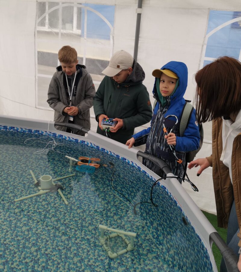 All-Russian competition in underwater robotics was held in Vladivostok from May 7 to May 9