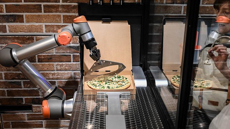 Paris welcomes the first pizzeria staffed entirely by robot pizza chefs